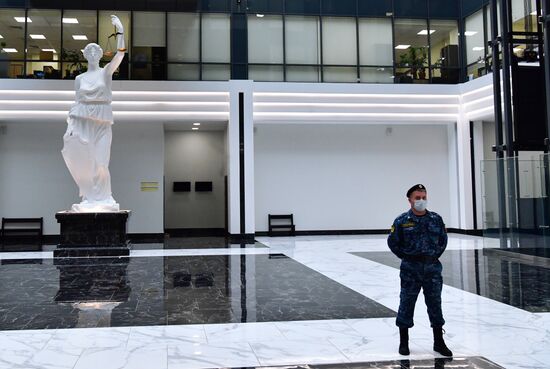 Рассмотрение жалобы на приговор актеру М. Ефремову