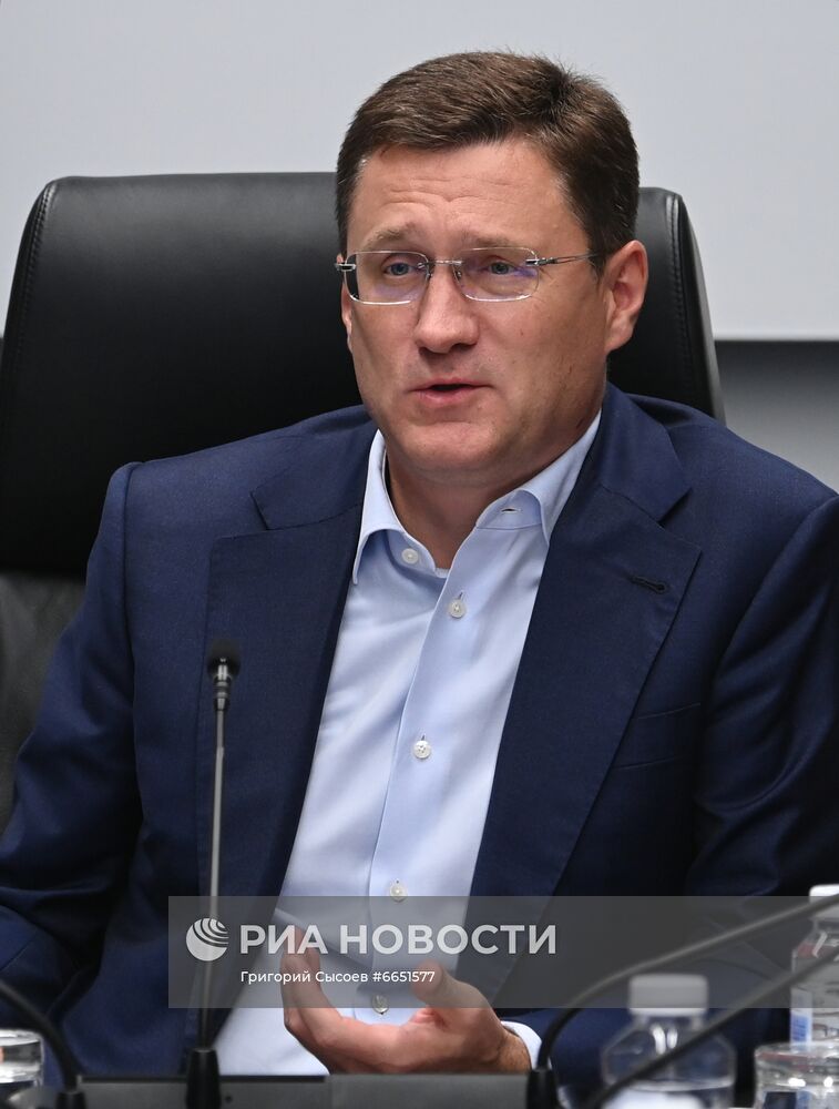 Совещание по социально-экономическому развитию СКФО