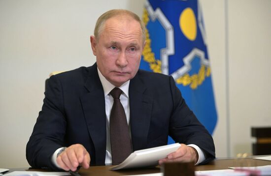 Президент РФ В. Путин по видеосвязи принял участие в заседании лидеров ОДКБ