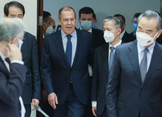 Встречи главы МИД РФ С. Лаврова в Душанбе