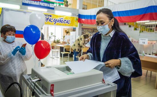 В России стартовали выборы депутатов Госдумы, законодательных органов и глав субъектов федерации