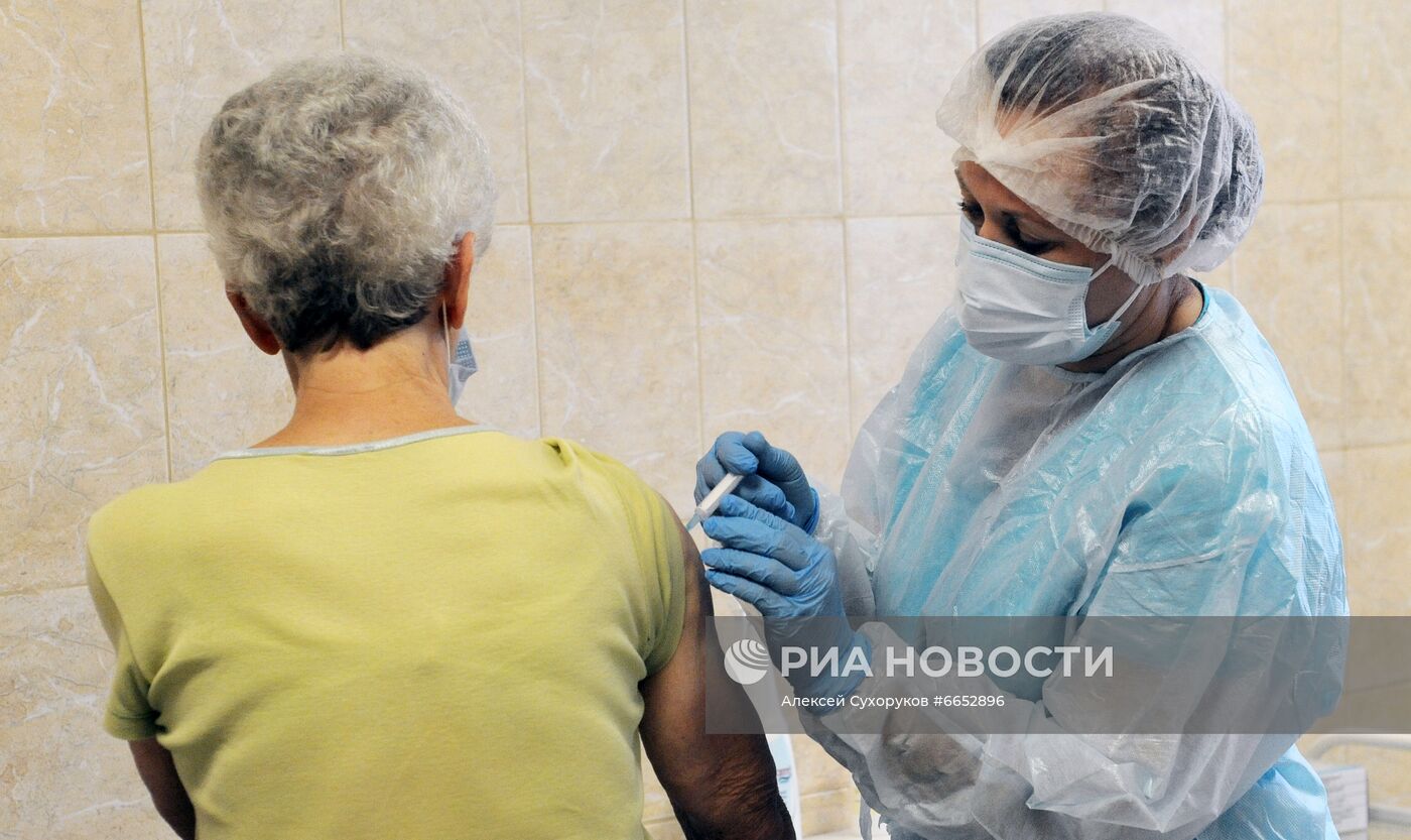 Вакцинация от коронавируса в сельской местности Тамбовской области