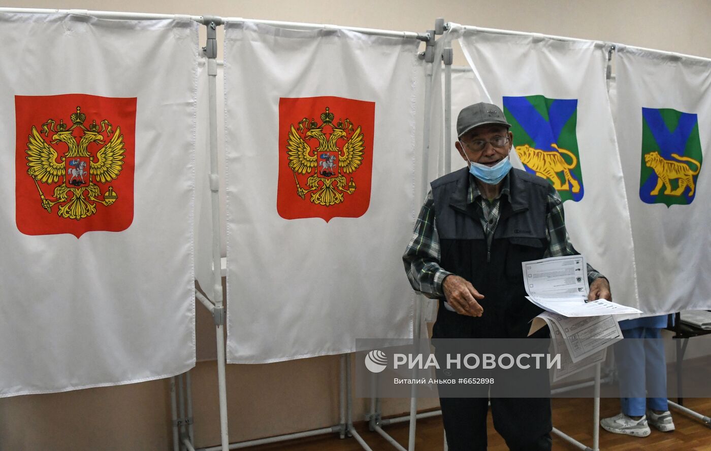 В России стартовали выборы депутатов Госдумы, законодательных органов и глав субъектов федерации