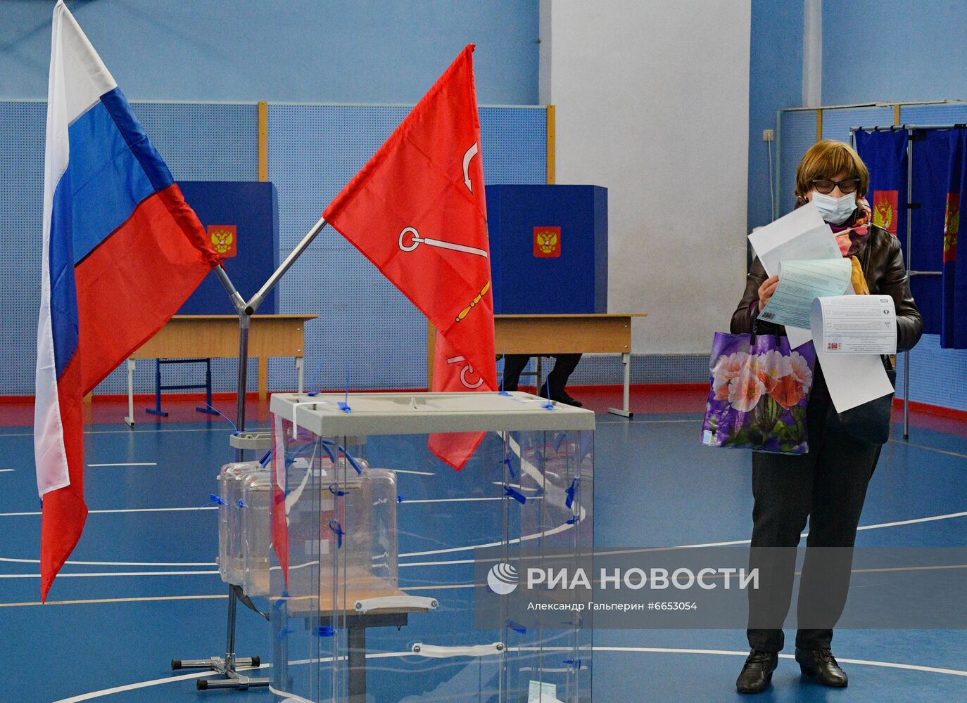 В России стартовали выборы депутатов Госдумы, законодательных органов и глав субъектов федерации