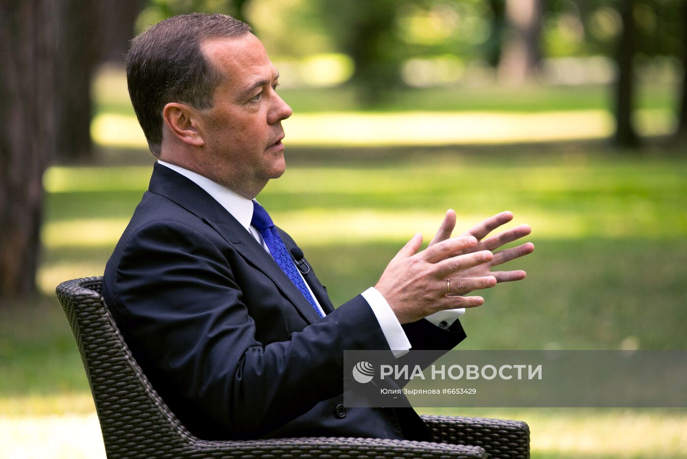 Зампред Совбеза РФ Д. Медведев дал интервью телекомпании Deutsche Welle