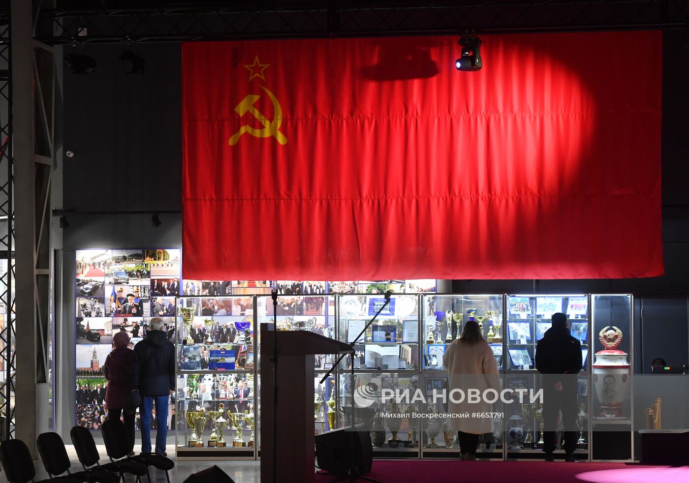 Выставка, посвященная 140-летию органов государственной охраны России