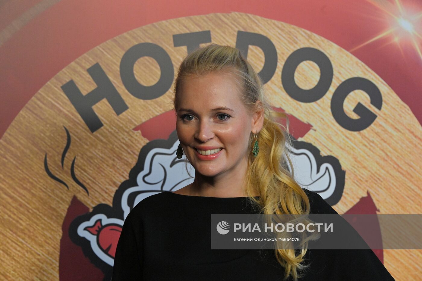 Открытие сети ресторанов Гарика Харламова "Hot Dog Bulldog"