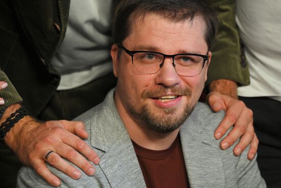 Открытие сети ресторанов Гарика Харламова "Hot Dog Bulldog"