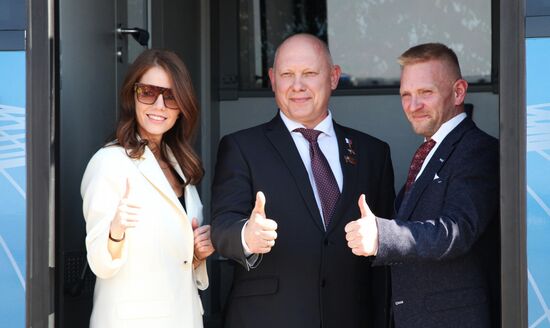 На Байконур прибыли экипажи корабля "Союз МС-19"