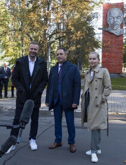 На Байконур прибыли экипажи корабля "Союз МС-19"