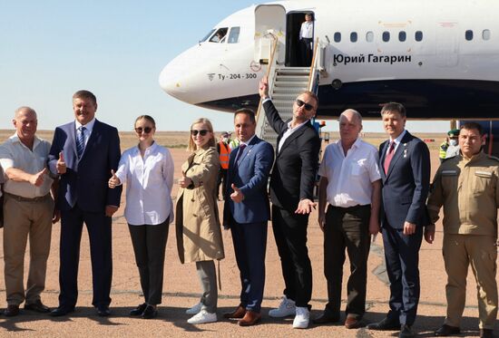 На Байконур прибыли экипажи корабля "Союз МС-19"