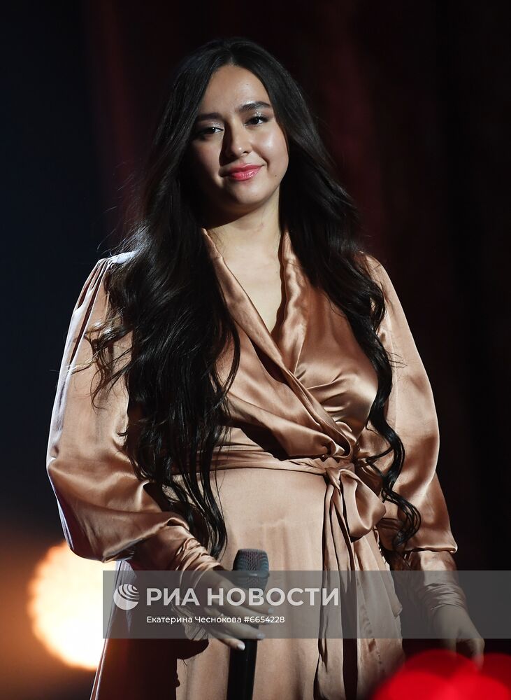 Церемония открытия фестиваля российского кино "Кинотавр"