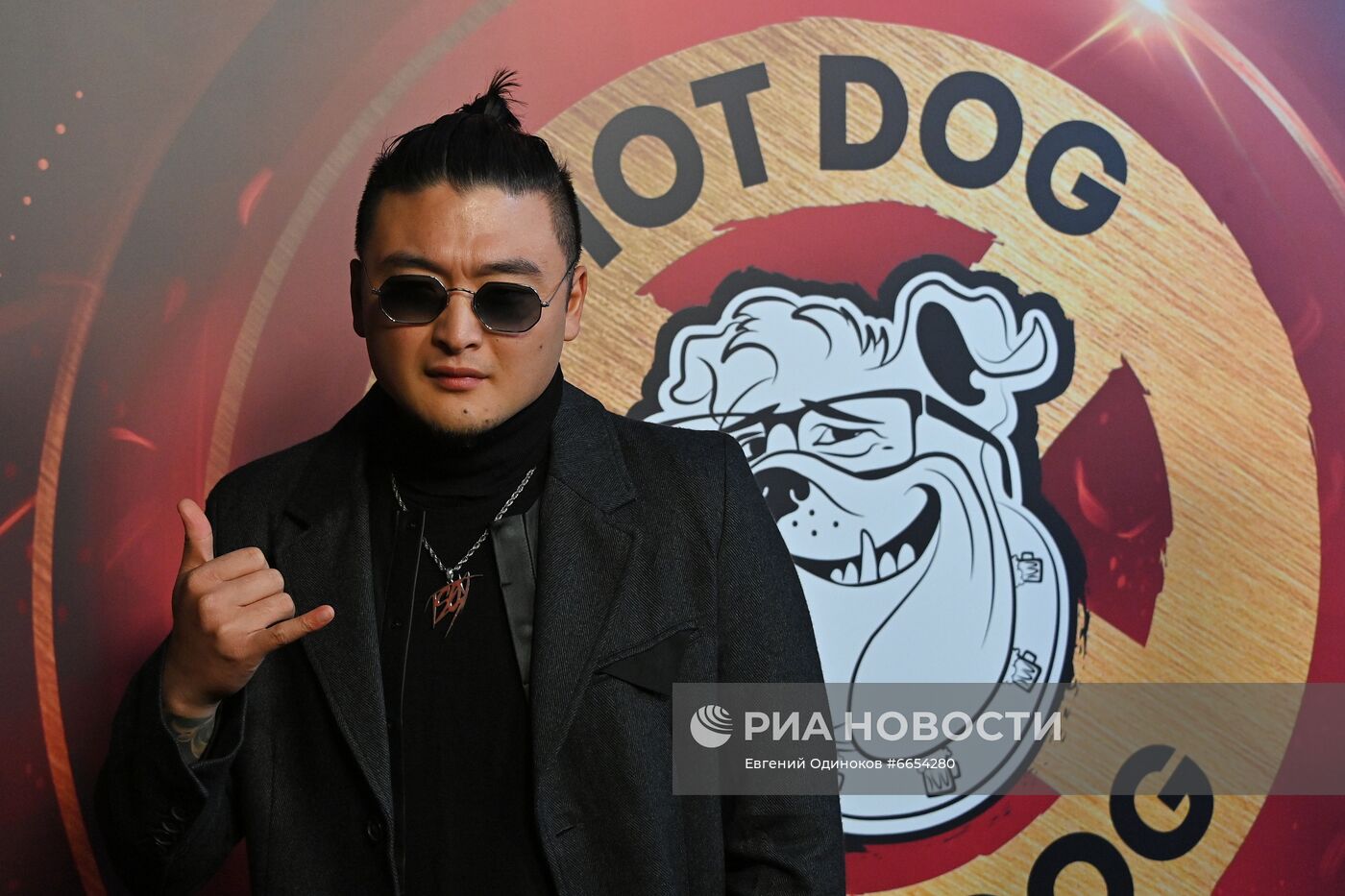 Открытие сети ресторанов Гарика Харламова "Hot Dog Bulldog"