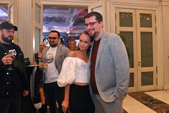 Открытие сети ресторанов Гарика Харламова "Hot Dog Bulldog"