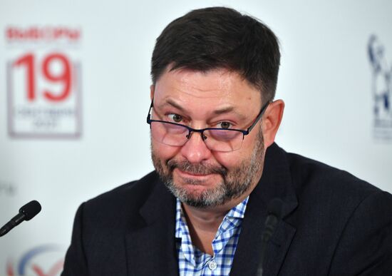 Работа ситуационного центра по наблюдению за выборами в Общественной палате РФ