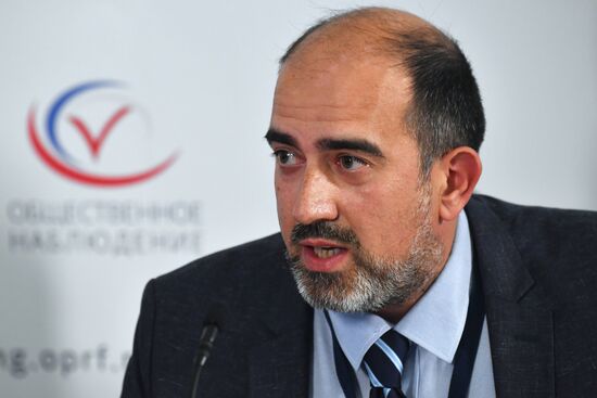 Работа ситуационного центра по наблюдению за выборами в Общественной палате РФ