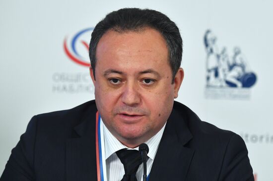 Работа ситуационного центра по наблюдению за выборами в Общественной палате РФ