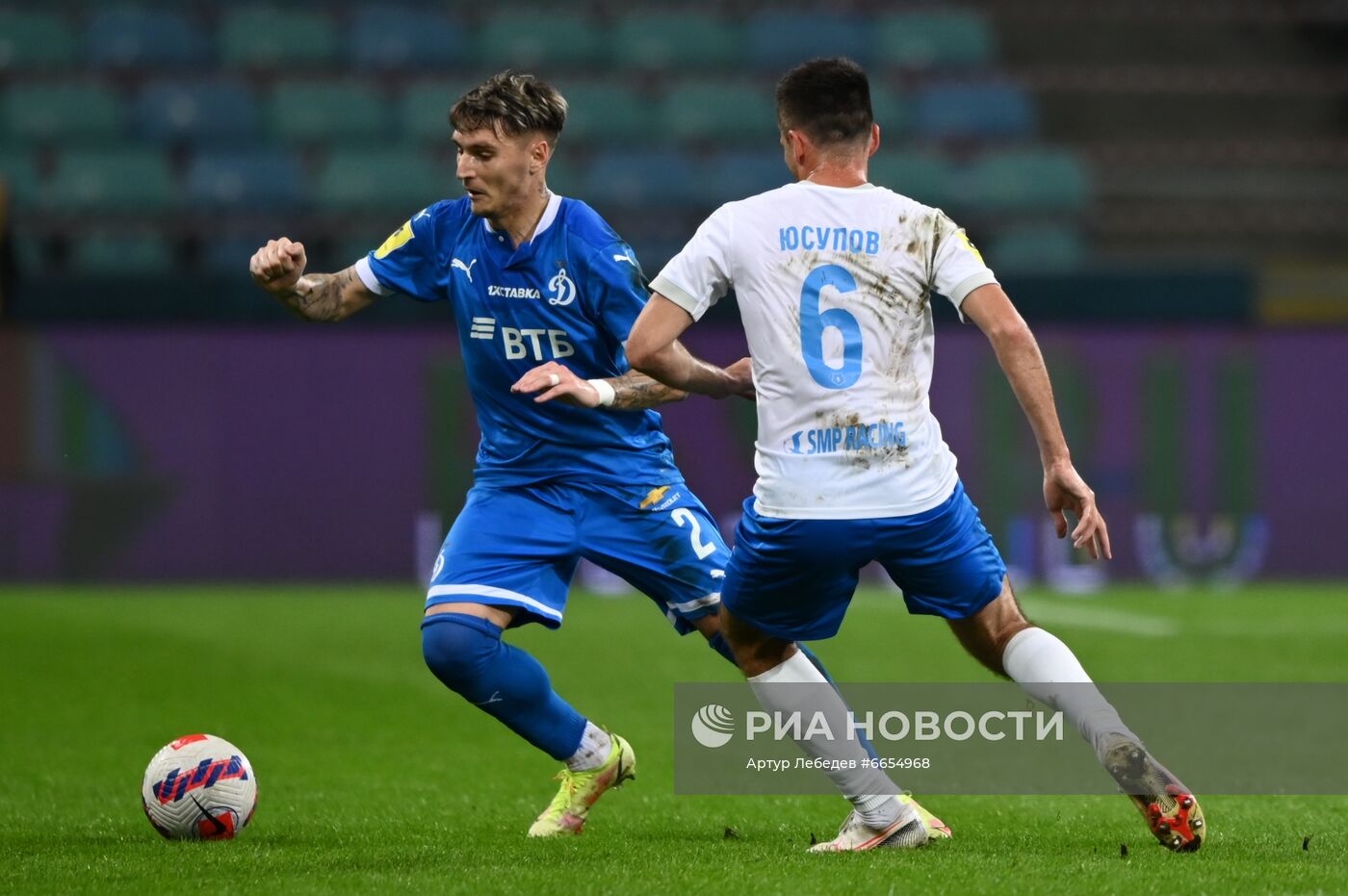 Футбол. РПЛ. Матч "Сочи" - "Динамо"