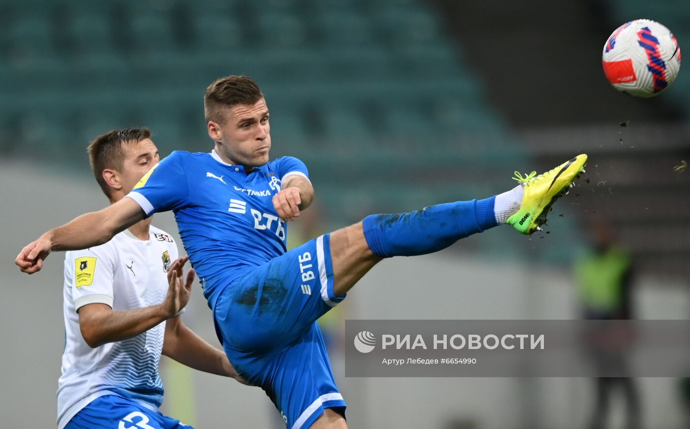 Футбол. РПЛ. Матч "Сочи" - "Динамо"