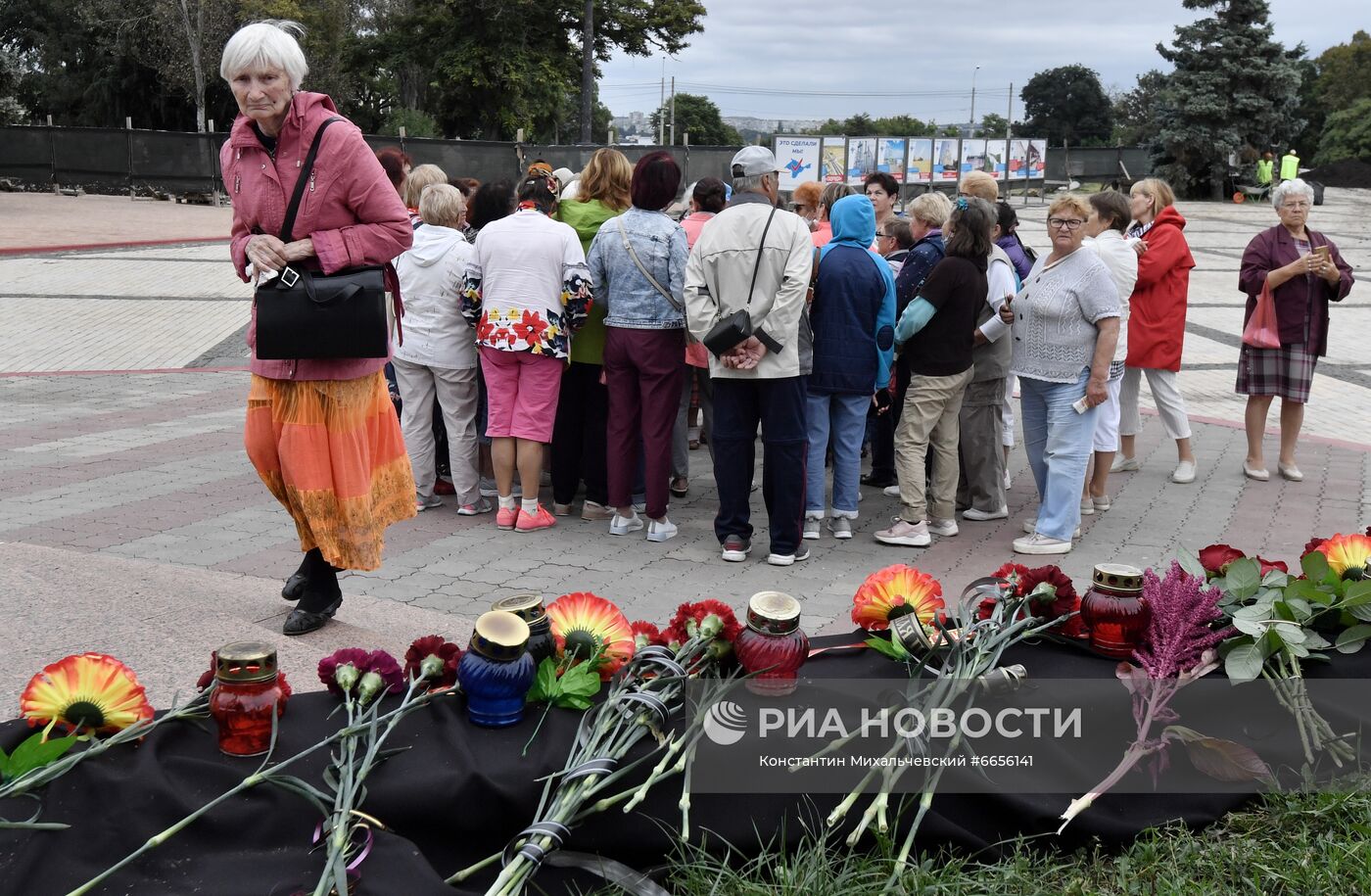 Траур по погибшим в результате стрельбы в Пермском университете