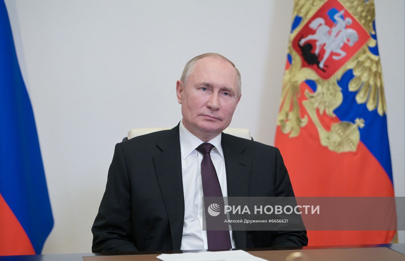 Президент РФ В. Путин встретился с главой Адыгеи М. Кумпиловым