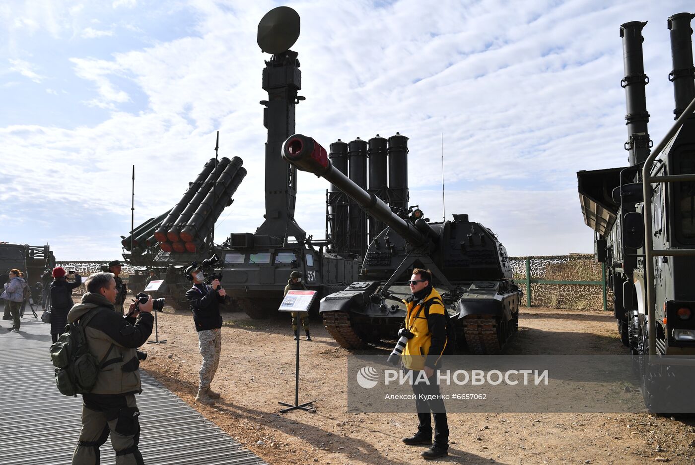 Антитеррористические учения стран – членов ШОС "Мирная миссия  2021" 