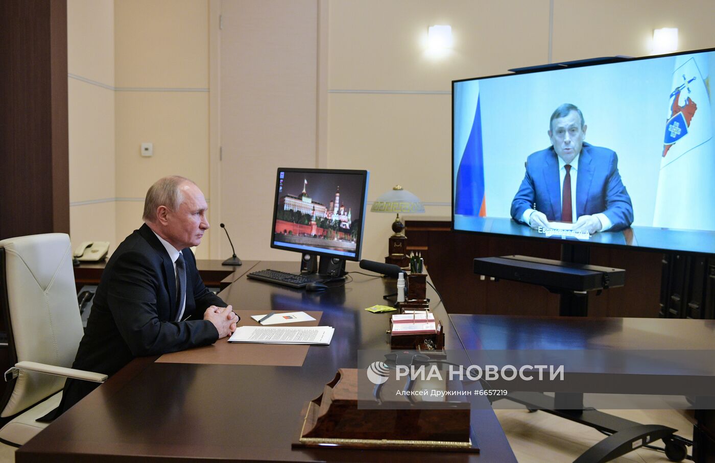 Президент РФ В. Путин встретился по видеосвязи с главой Марий Эл А. Евстифеевым