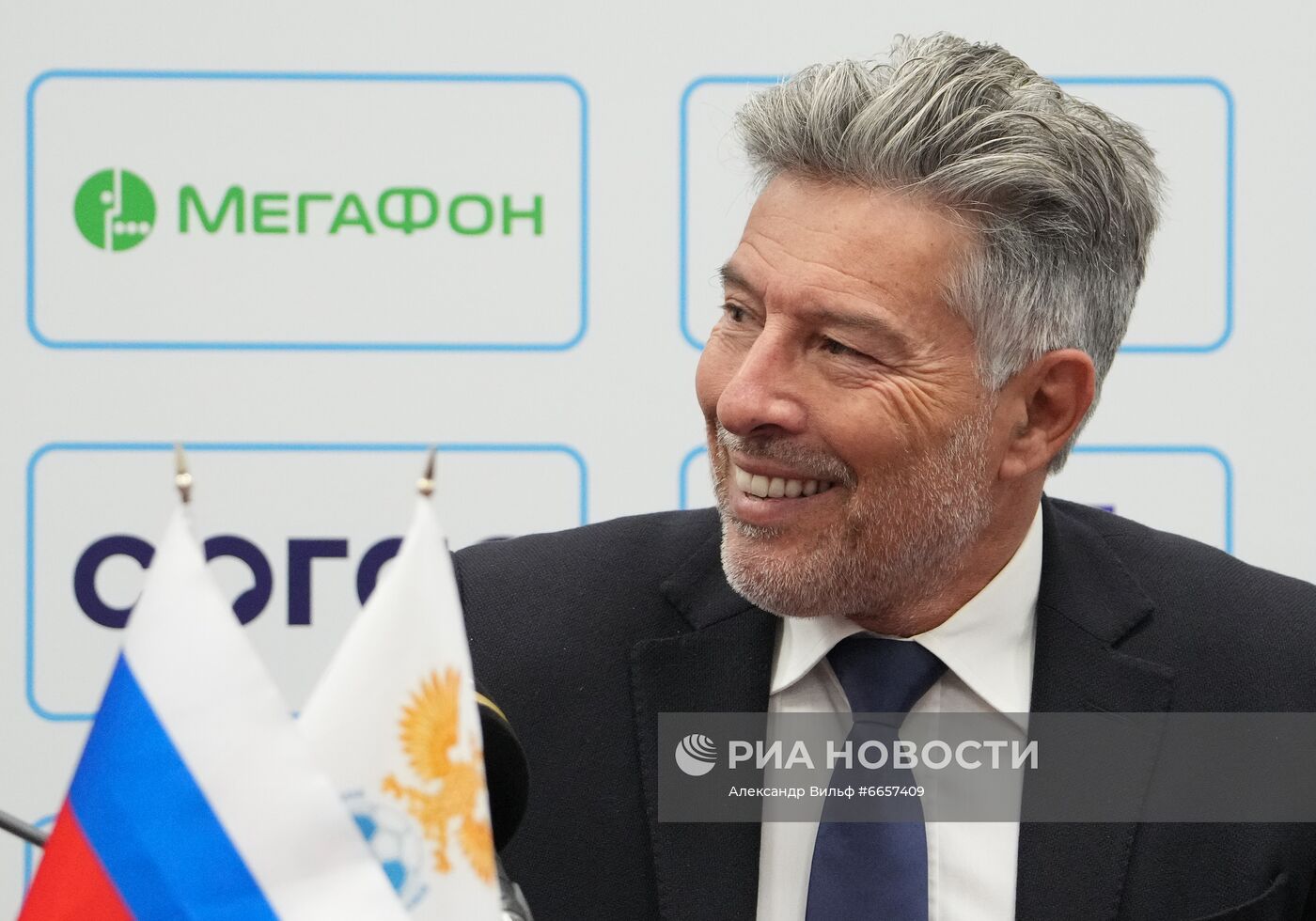 П/к нового главы департамента судейства РФС В. Перейры