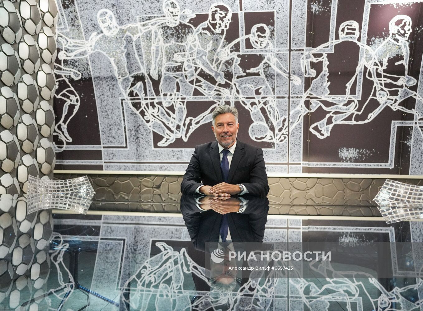 П/к нового главы департамента судейства РФС В. Перейры