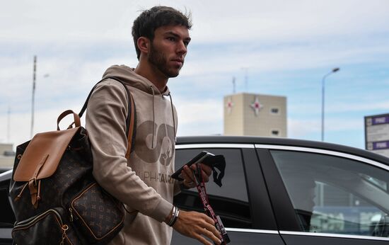 Автоспорт. Формула 1. Гран-при России. Свободные заезды. Первая сессия