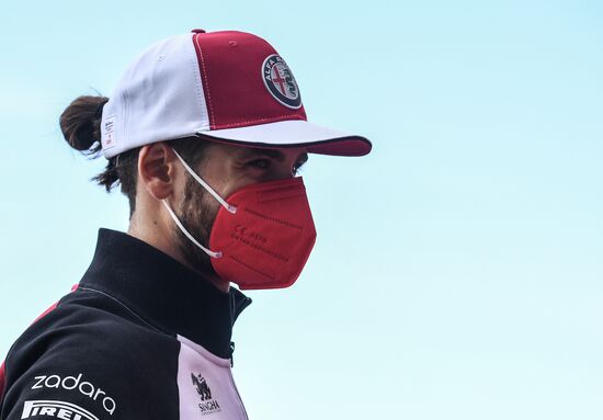 Автоспорт. Формула 1. Гран-при России. Свободные заезды. Первая сессия