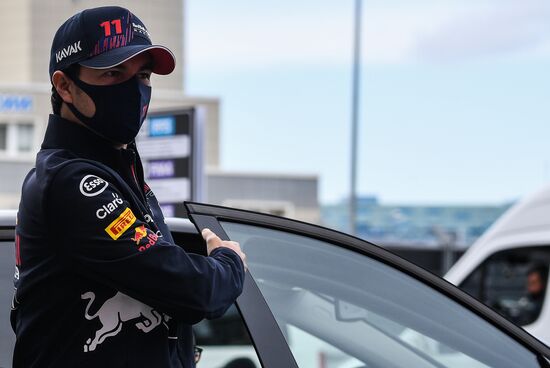 Автоспорт. Формула 1. Гран-при России. Свободные заезды. Первая сессия