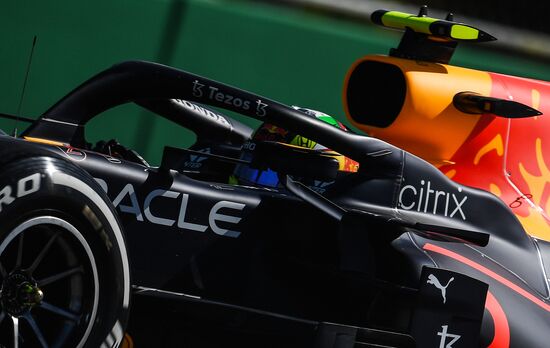 Автоспорт. Формула 1. Гран-при России. Свободные заезды. Первая сессия