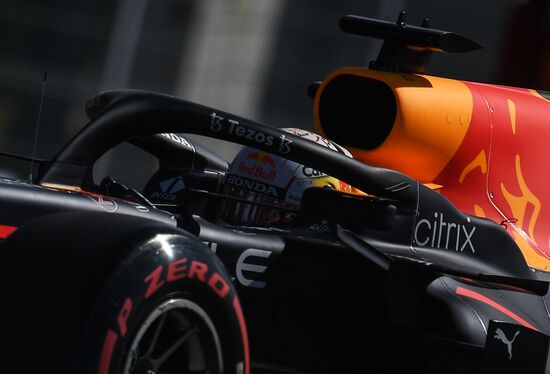 Автоспорт. Формула 1. Гран-при России. Свободные заезды. Первая сессия