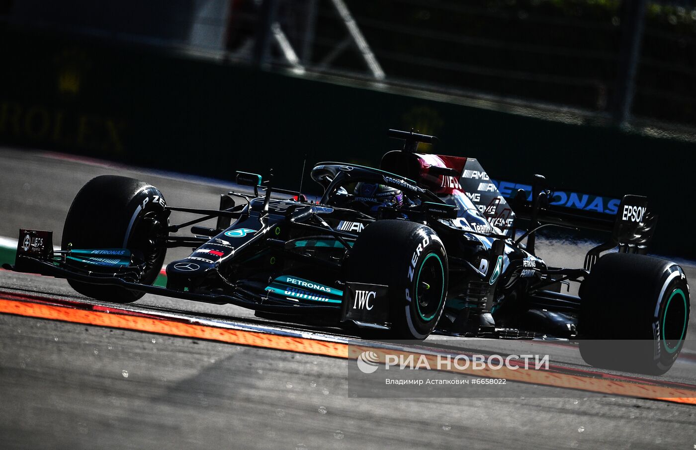 Автоспорт. Формула 1. Гран-при России. Свободные заезды. Первая сессия