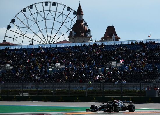 Автоспорт. Формула 1. Гран-при России. Свободные заезды. Первая сессия