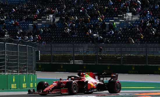 Автоспорт. Формула 1. Гран-при России. Свободные заезды. Первая сессия