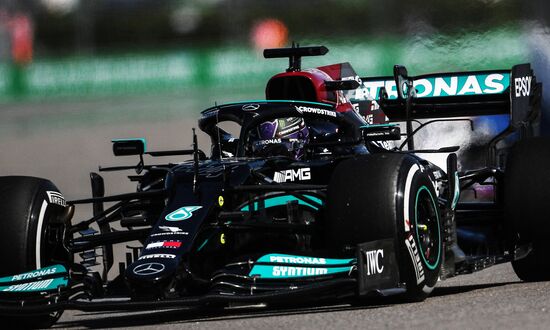 Автоспорт. Формула 1. Гран-при России. Свободные заезды. Первая сессия