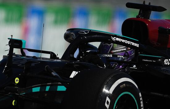 Автоспорт. Формула 1. Гран-при России. Свободные заезды. Первая сессия