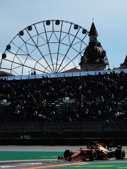 Автоспорт. Формула 1. Гран-при России. Свободные заезды. Первая сессия