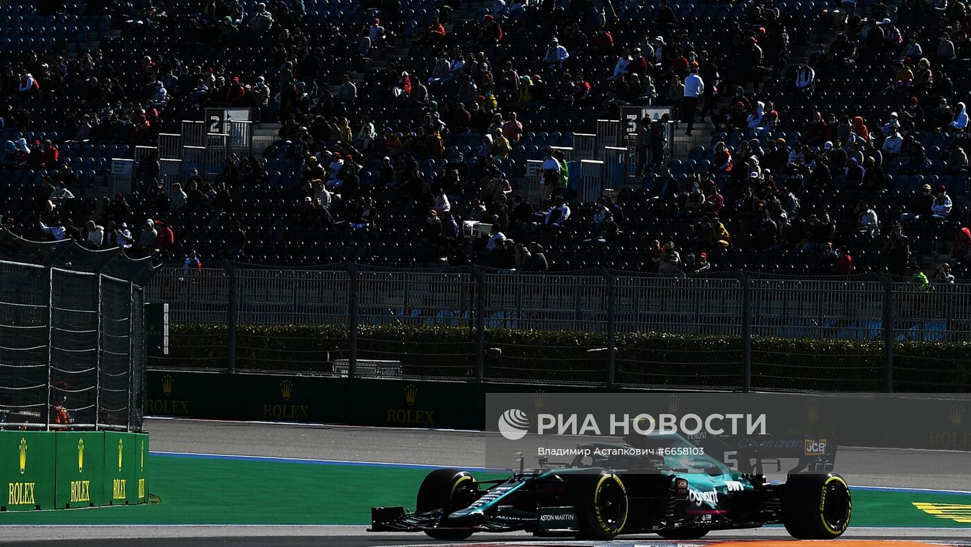 Автоспорт. Формула 1. Гран-при России. Свободные заезды. Первая сессия