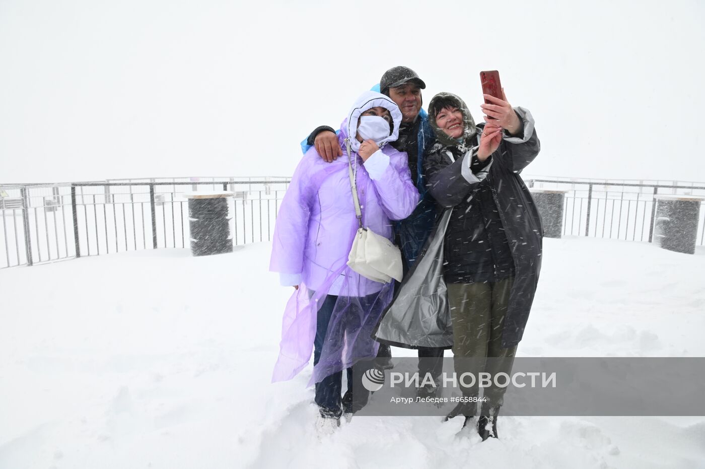 Снег в горах Сочи