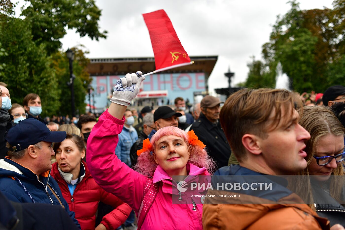 Несанкционированная акция за пересмотр итогов выборов в Госдуму