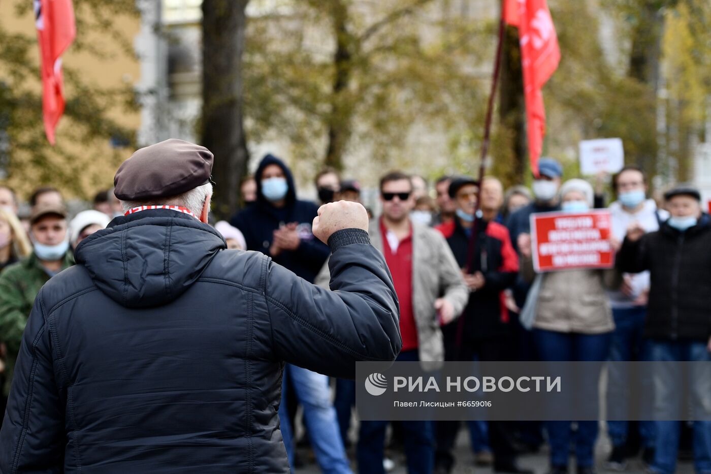 Акции за пересмотр итогов выборов в Госдуму в регионах России