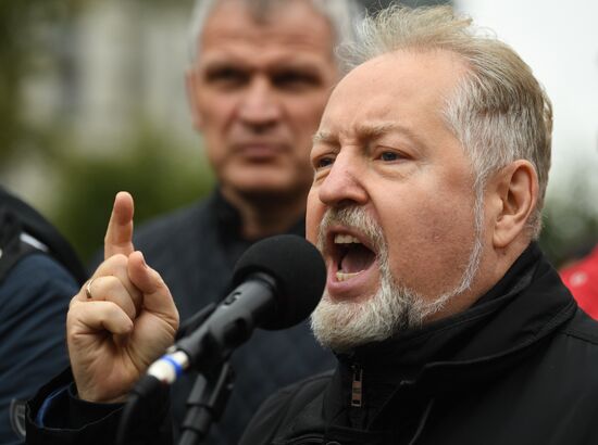 Несанкционированная акция за пересмотр итогов выборов в Госдуму