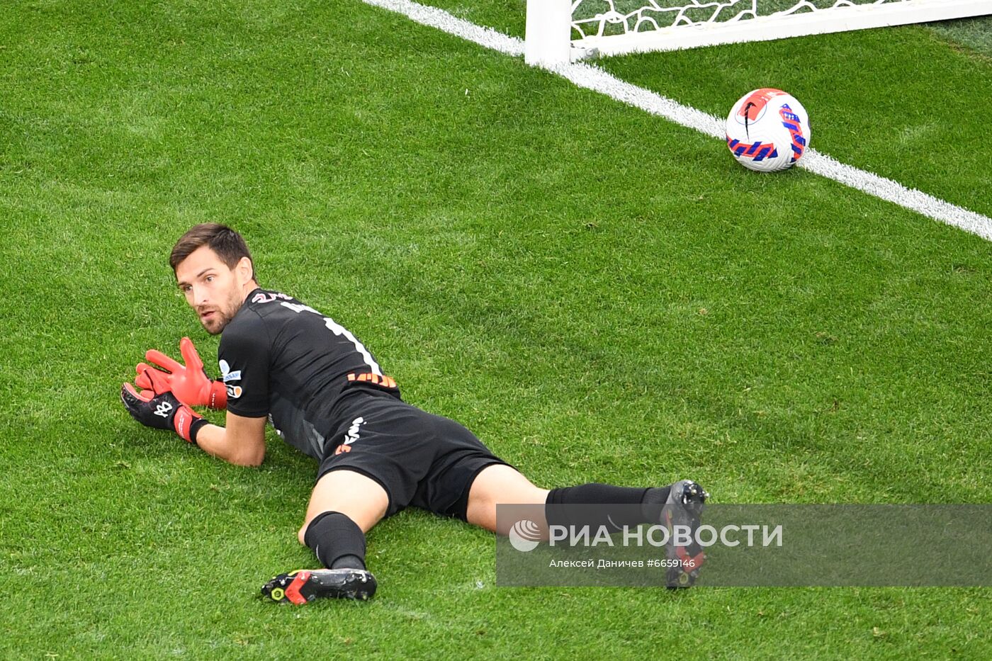 Футбол. РПЛ. Матч "Зенит" - "Крылья Советов"