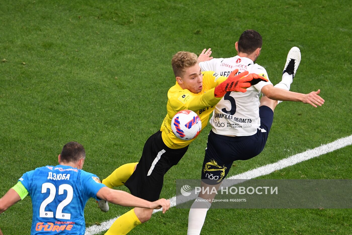 Футбол. РПЛ. Матч "Зенит" - "Крылья Советов"