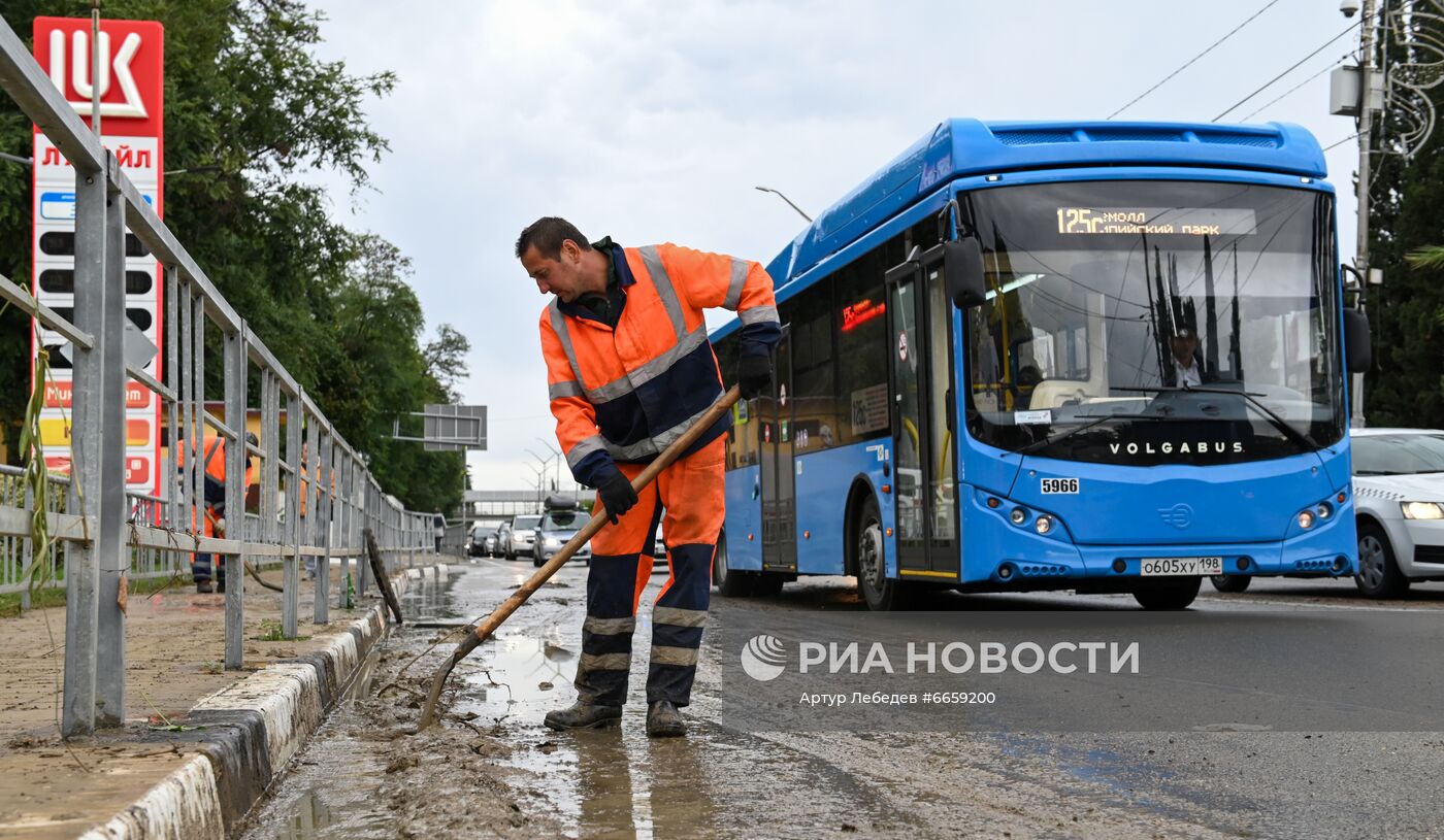 Последствия ливня в Сочи