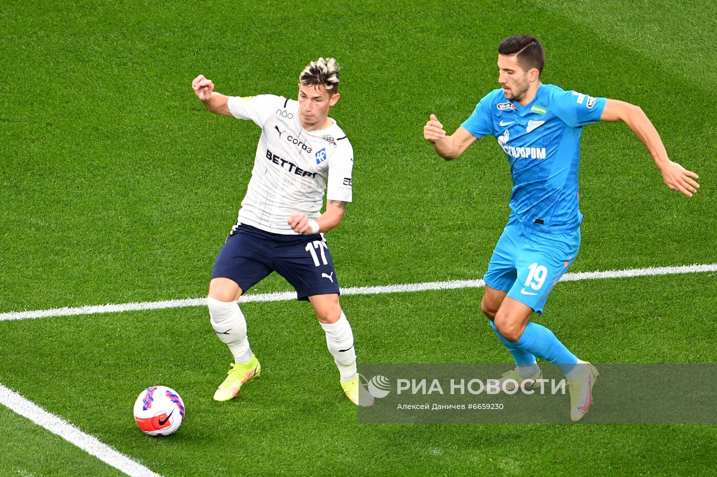 Футбол. РПЛ. Матч "Зенит" - "Крылья Советов"