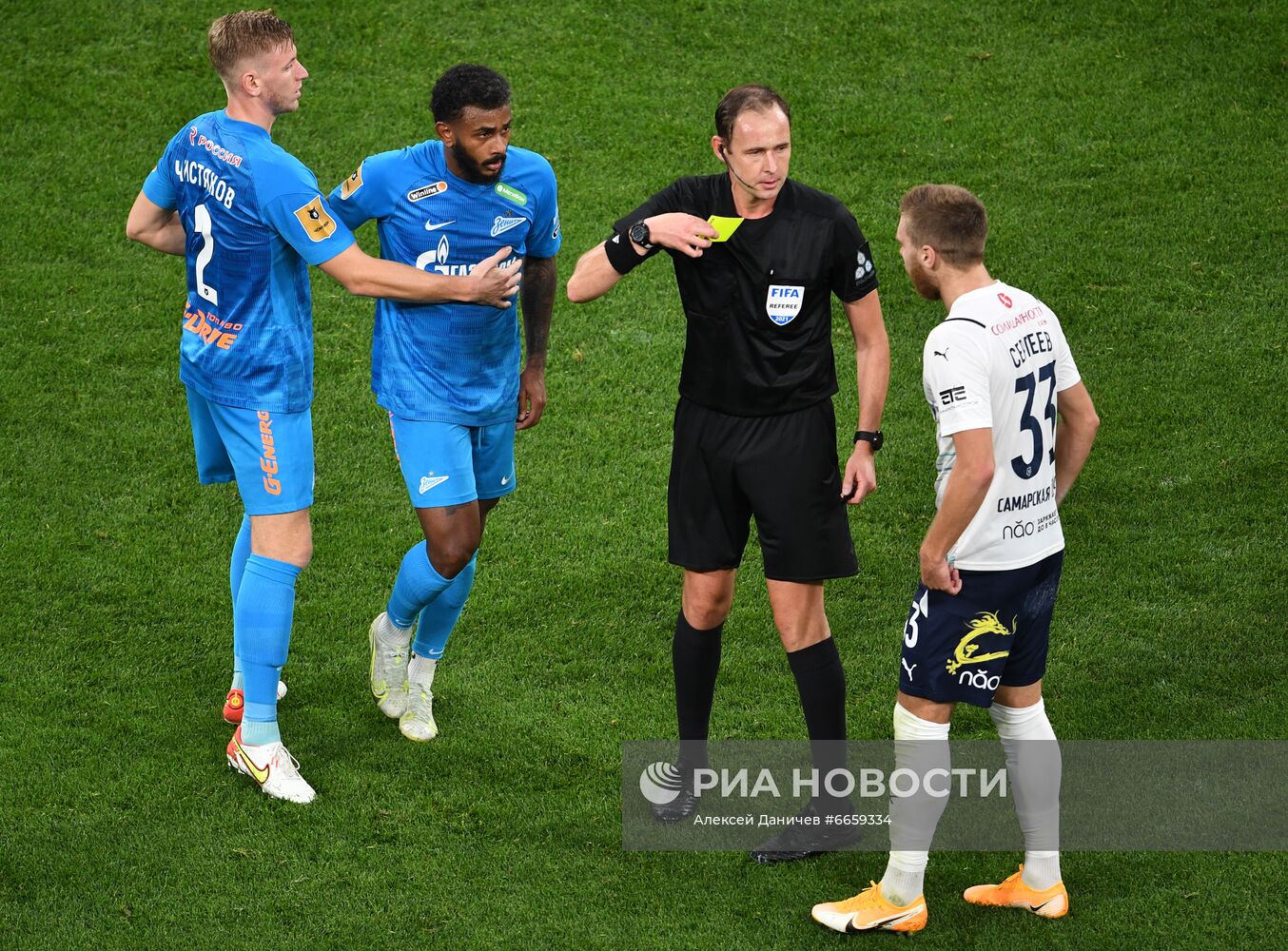 Футбол. РПЛ. Матч "Зенит" - "Крылья Советов"